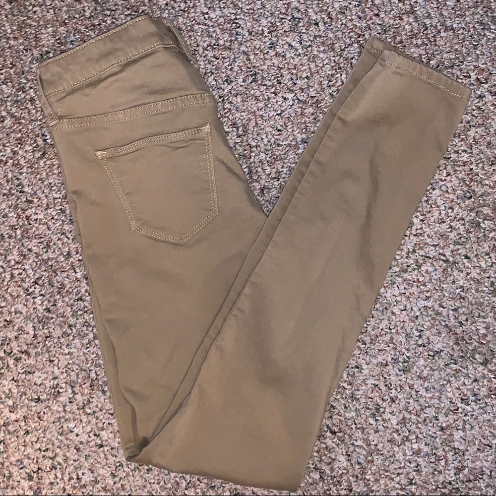 Universal Thread Khaki Pants Flared bottom size 2